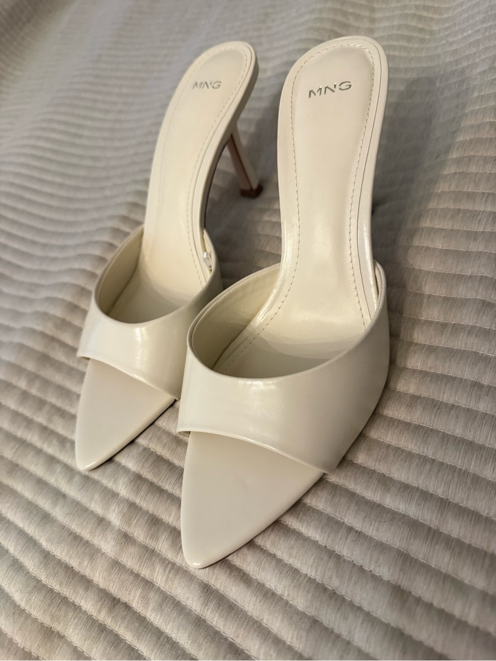 Mango Ecru Pointed Mule Heels - Picture 6 of 9